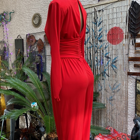 ♦️❤️♦️KAREN OKADA FOR DAVID HOWARD VINTAGE RED STIRRUPS JEWELED JUMPSUIT♦️❤️♦️ - Picture 2 of 9